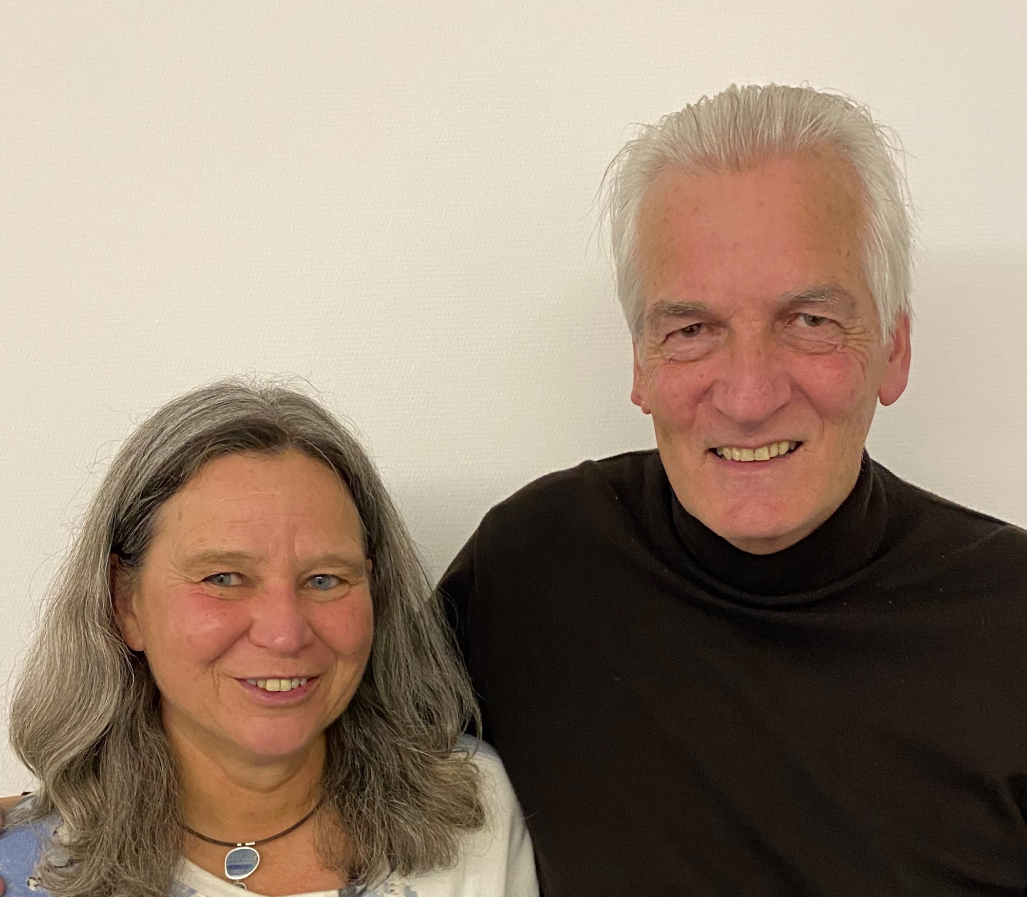 Rot. Astrid Bergundthal und Rot. Johannes Schläpfer von CHEIRA Swiss Humanitarian Surgery