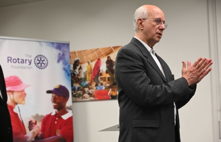 Präsident-elect Mário César Martins de Camargo tritt vom Amt des RI-Weltpräsidenten zurück